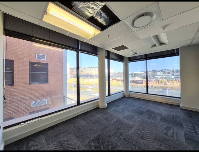 232M² OFFICE TO LET IN WAVERLEY